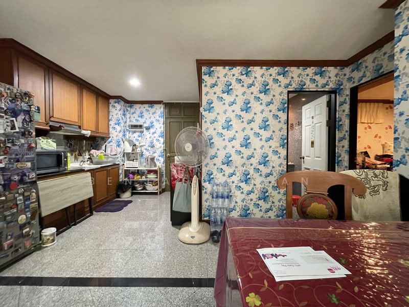 Green Point Silom, Bangkok, 29 Soi Anumanratthanon, Suriyawong, Bang Rak, Bangkok, 2 Bedrooms, 85 sqm, Condo For Sale, by Keerati Benjasupawan, 500304483 - DDproperty.com