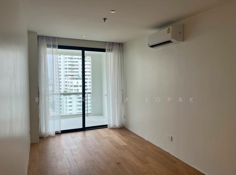Baan Phrom Phong, Bangkok, Soi Sukhumvit 39, Khlong Tan Nua, Watthana, Bangkok, 4 Bedrooms, 230 sqm, Condo For Rent, by Boonraksa Sopak, 500304484 - DDproperty.com