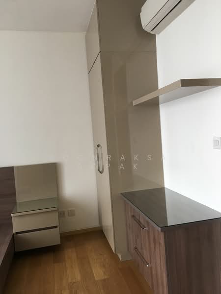 The Breeze Narathiwas, Bangkok, 198 Narathiwat Ratchanakarin Road, Chong Nonsi, Yan Nawa, Bangkok, 1 Bedroom, 47 sqm, Condo For Rent, by Boonraksa Sopak, 500304509 - DDproperty.com