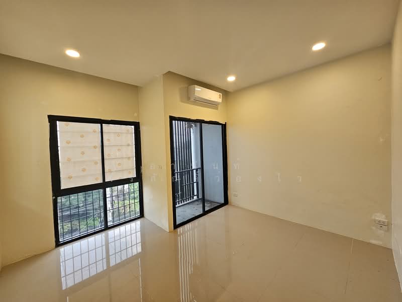 อาคารพาณิช 3 ชั้น (ธนานนท์ แลนด์ Thananon Land), Nonthaburi, โยธาธิการ นนทบุรี, Om Kret, Pak Kret, Nonthaburi, 4 Bedrooms, 280 sqm, Townhouse For Rent, by อานันท์ ขจรศักดิ์ว่องไว, 500304560 - DDproperty.com