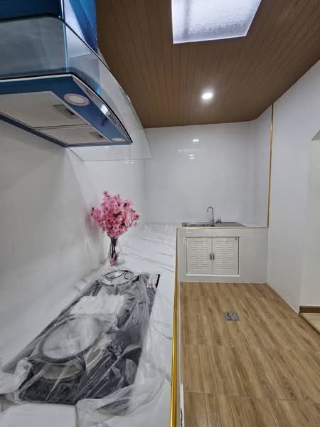 Baan Thahan Kong Nun, Bangkok, พระยาสุเรนทร์, Bang Chun, Khlong Sam Wa, Bangkok, 2 Bedrooms, 100 sqm, Townhouse For Sale, by Connex Property, 500304625 - DDproperty.com