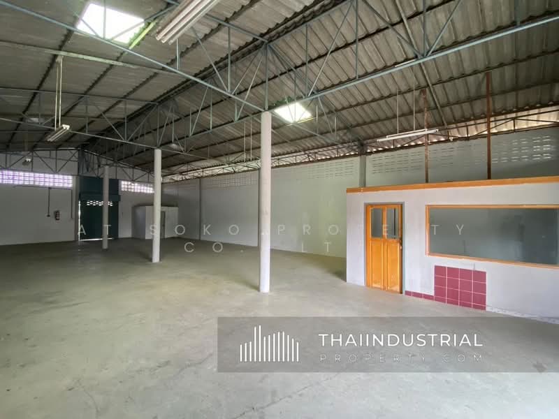 Factory or Warehouse 300 sqm for RENT at Khlong Phra Udom, Lat Lum Kaeo, Pathum Thani (ID: AT2103R), Pathum Thani, Khlong Phra Udom, Lat Lum Kaeo, Pathum Thani, , 300 sqm, Warehouse/Factory For Rent, by AT SOKO PROPERTY CO., LTD, 500304647 - DDproperty.com