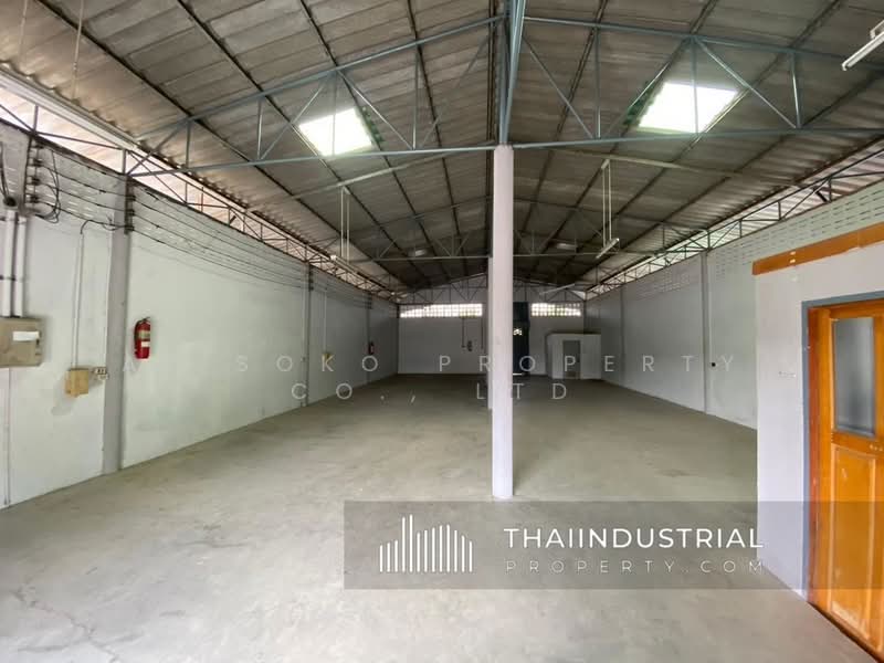 Factory or Warehouse 300 sqm for RENT at Khlong Phra Udom, Lat Lum Kaeo, Pathum Thani (ID: AT2103R), Pathum Thani, Khlong Phra Udom, Lat Lum Kaeo, Pathum Thani, , 300 sqm, Warehouse/Factory For Rent, by AT SOKO PROPERTY CO., LTD, 500304647 - DDproperty.com
