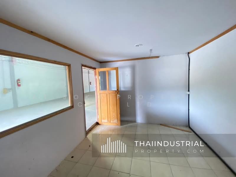 Factory or Warehouse 300 sqm for RENT at Khlong Phra Udom, Lat Lum Kaeo, Pathum Thani (ID: AT2103R), Pathum Thani, Khlong Phra Udom, Lat Lum Kaeo, Pathum Thani, , 300 sqm, Warehouse/Factory For Rent, by AT SOKO PROPERTY CO., LTD, 500304647 - DDproperty.com