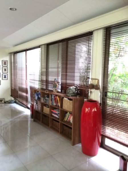 3-BR House, Bangkok, Bang Chak, Phra Khanong, Bangkok, 3 Bedrooms, 300 sqm, Single Detached House For Rent, by Boonraksa Sopak, 500304699 - DDproperty.com