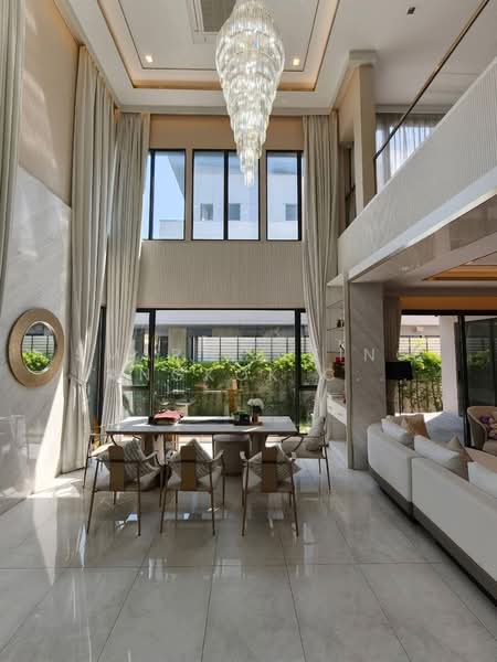 Grand Bangkok Boulevard East Rama 9 : แกรนด์ บางกอก บูเลอวาร์ด อีสต์ พระราม 9, กรุงเทพ, ถนนกาญจนาภิเษก, สะพานสูง, กรุงเทพ, 827 ตร.ม., บ้านเดี่ยว ขาย, โดย Smart Living Bangkok Co.,Ltd., 500304713 - DDproperty.com