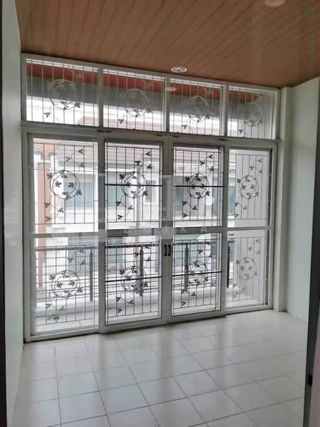ทาวน์เฮ้าส์ 3-ห้องนอน, กรุงเทพ, ลาดพร้าว, ลาดพร้าว, กรุงเทพ, 136 ตร.ม., ทาวน์เฮ้าส์ ขาย, โดย Pemika Aukkaraleekul, 500304718 - DDproperty.com