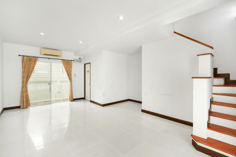 The Metro Rama 9, Bangkok, Soi 3/2, Prawet, Prawet, Bangkok, 3 Bedrooms, 149 sqm, Townhouse For Sale, by HOME Real Estate Service, 500304765 - DDproperty.com