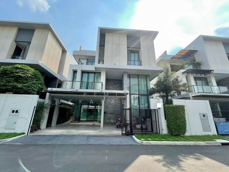 Baan Klang Muang Classe Ekkamai-Ramintra, Bangkok, Sukhonthasawat Road, Lat Phrao, Lat Phrao, Bangkok, 4 Bedrooms, 210 sqm, Single Detached House For Sale, by Pemika Aukkaraleekul, 500304768 - DDproperty.com