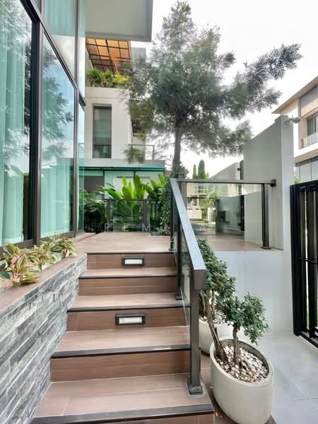 Baan Klang Muang Classe Ekkamai-Ramintra, Bangkok, Sukhonthasawat Road, Lat Phrao, Lat Phrao, Bangkok, 4 Bedrooms, 210 sqm, Single Detached House For Sale, by Pemika Aukkaraleekul, 500304768 - DDproperty.com