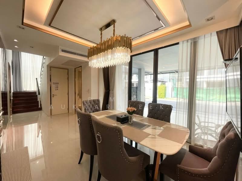 Baan Klang Muang Classe Ekkamai-Ramintra : บ้านกลางเมือง คลาสเซ่ เอกมัย-รามอินทรา, กรุงเทพ, ถนนสุคนธสวัสดิ์, ลาดพร้าว, ลาดพร้าว, กรุงเทพ, 210 ตร.ม., บ้านเดี่ยว ขาย, โดย Pemika Aukkaraleekul, 500304768 - DDproperty.com