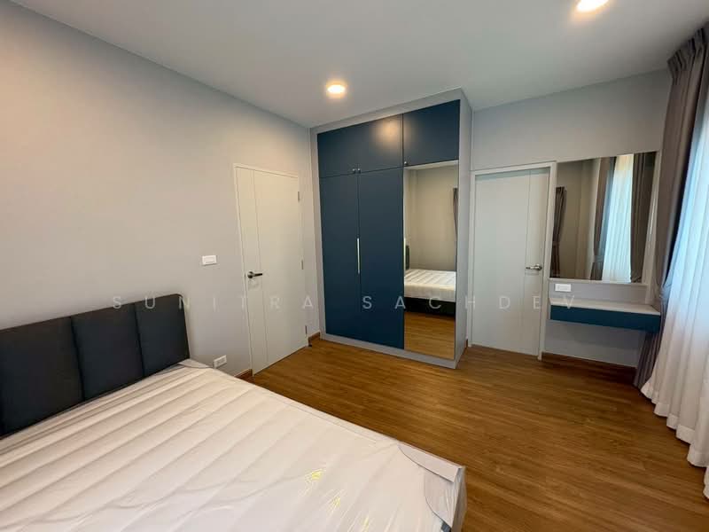 Centro Bangna, Samut Prakan, 111 Soi 3, Bang Kaeo, Bang Plee, Samut Prakan, 4 Bedrooms, 303 sqm, Single Detached House For Rent, by Sunitra Sachdev, 500304787 - DDproperty.com