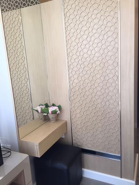 The Room Sathorn, Bangkok, 78 Pan Road, Silom, Bang Rak, Bangkok, 2 Bedrooms, 78 sqm, Condo For Sale, by Pemika Aukkaraleekul, 500304828 - DDproperty.com