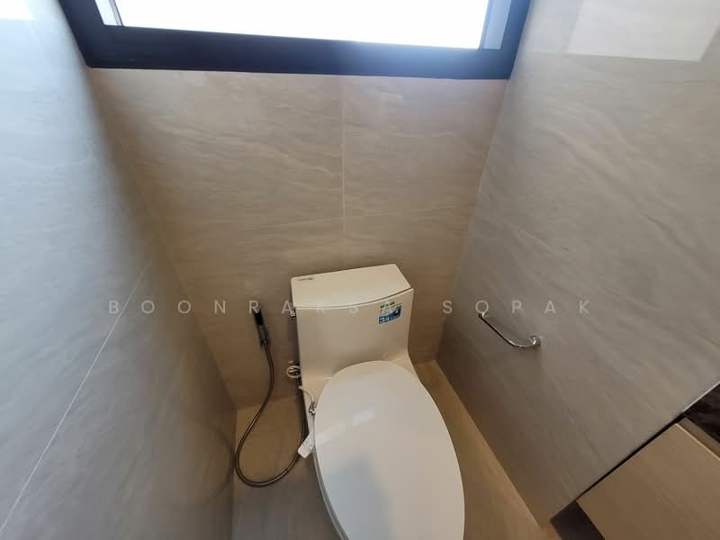 Noble State 39, Bangkok, 35 Soi Sukhumvit 39, Khlong Tan Nua, Watthana, Bangkok, 1 Bedroom, 40 sqm, Condo For Rent, by Boonraksa Sopak, 500304829 - DDproperty.com