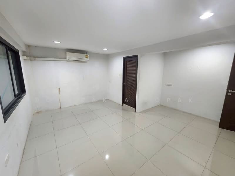 undefined, กรุงเทพ, คลองตัน, คลองเตย, กรุงเทพ, 250 ตร.ม., บ้านเดี่ยว ให้เช่า, โดย Boonraksa Sopak, 500304842 - DDproperty.com
