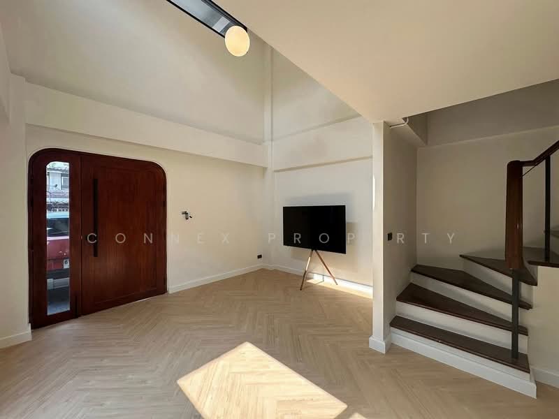 3-story townhome, Chokchai 4 Soi 54, Intersection 1, Bangkok, , Lat Phrao, Bangkok, 3 Bedrooms, 110 sqm, Townhouse For Sale, by Connex Property, 500304846 - DDproperty.com