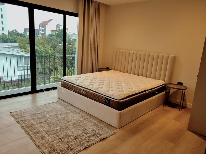 3-BR House, Bangkok, Khlong Tan Nua, Watthana, Bangkok, 3 Bedrooms, 300 sqm, Single Detached House For Sale, by Pemika Aukkaraleekul, 500304849 - DDproperty.com