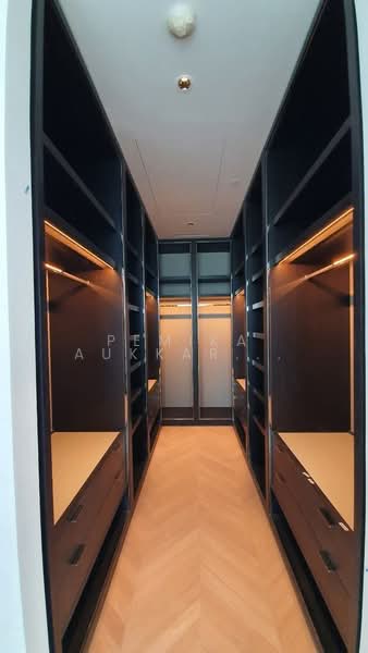 Four Seasons Private Residences, Bangkok, 300 Charoen Krung Road, Yan Nawa, Sathon, Bangkok, 1 Bedroom, 104 sqm, Condo For Sale, by Pemika Aukkaraleekul, 500304863 - DDproperty.com