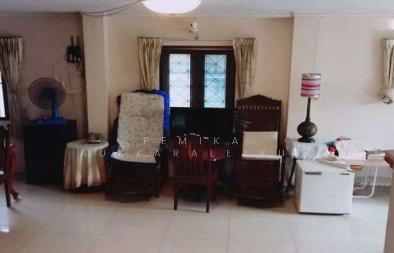 5-BR House, Bangkok, Chan Kasem, Chatuchak, Bangkok, 5 Bedrooms, 288 sqm, Single Detached House For Sale, by Pemika Aukkaraleekul, 500304928 - DDproperty.com