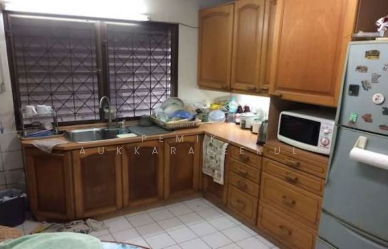 5-BR House, Bangkok, Chan Kasem, Chatuchak, Bangkok, 5 Bedrooms, 288 sqm, Single Detached House For Sale, by Pemika Aukkaraleekul, 500304928 - DDproperty.com