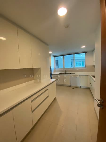 Chodtayakorn, Bangkok, Soi Sukhumvit 23, Khlongtoei Nua, Watthana, Bangkok, 3 Bedrooms, 220 sqm, Apartment For Rent, by Boonraksa Sopak, 500304962 - DDproperty.com