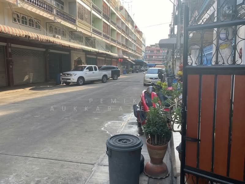 4-BR Townhouse, Bangkok, Chom Thong, Bangkok, 4 Bedrooms, 325 sqm, Townhouse For Sale, by Pemika Aukkaraleekul, 500305043 - DDproperty.com