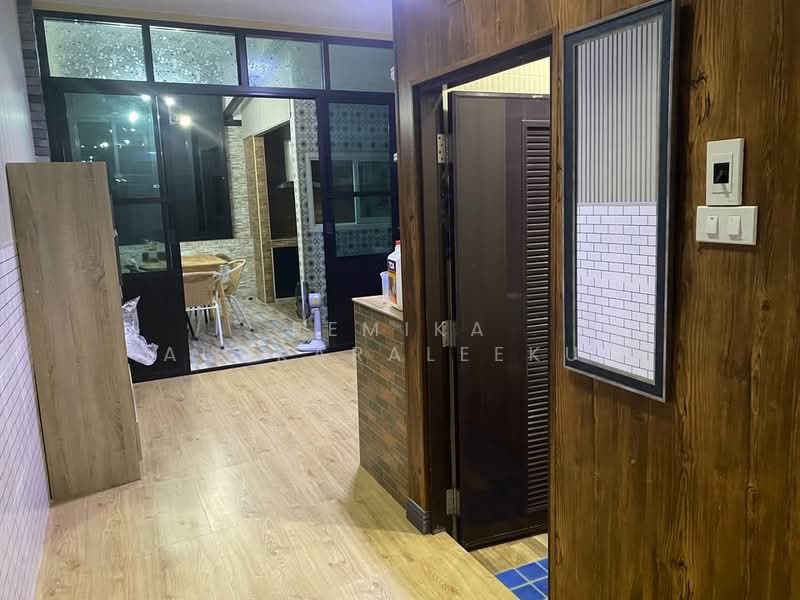 ทาวน์เฮ้าส์ 4-ห้องนอน, กรุงเทพ, จอมทอง, จอมทอง, กรุงเทพ, 325 ตร.ม., ทาวน์เฮ้าส์ ขาย, โดย Pemika Aukkaraleekul, 500305043 - DDproperty.com
