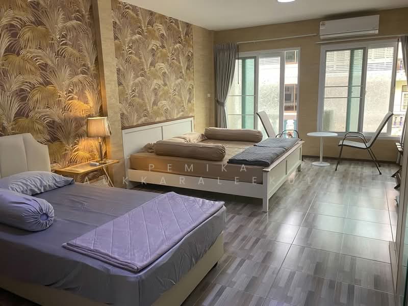 4-BR Townhouse, Bangkok, Chom Thong, Bangkok, 4 Bedrooms, 325 sqm, Townhouse For Sale, by Pemika Aukkaraleekul, 500305043 - DDproperty.com