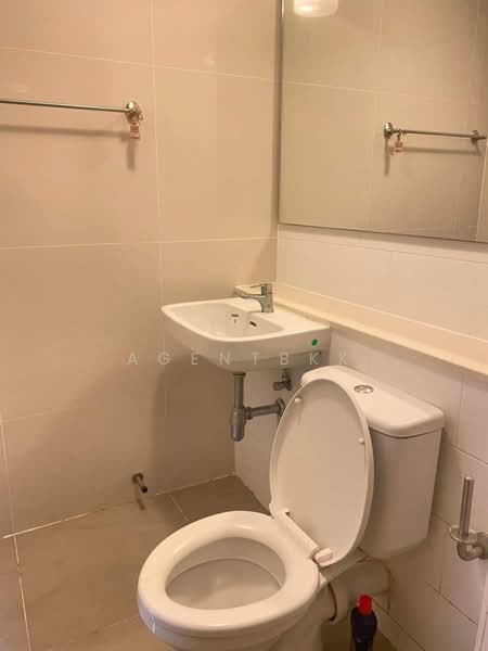 Plum Condo Ram 60 Interchange, Bangkok, Soi Ramkhamhaeng 60, Hua Mak, Bang Kapi, Bangkok, 1 Bedroom, 26 sqm, Condo For Rent, by Agentbkk, 500305049 - DDproperty.com