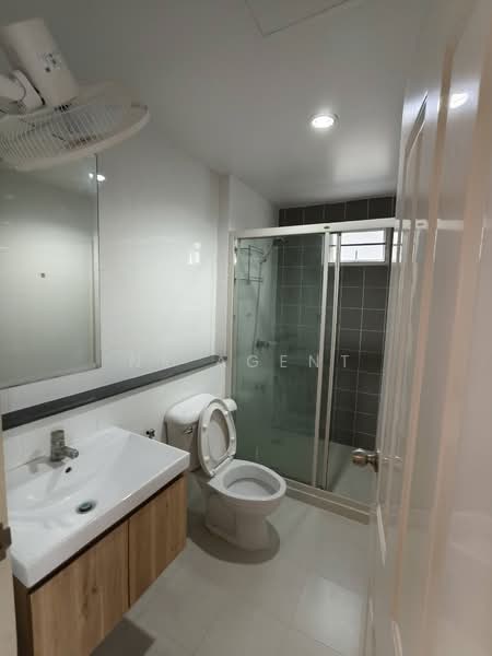 The Village 2 Bangna km.8, Samut Prakan, Soi Mahachai, Bang Na-Trat Road, Bangphli Yai, Bang Plee, Samut Prakan, 3 Bedrooms, 134 sqm, Townhouse For Rent, by NR AGENT, 500305060 - DDproperty.com