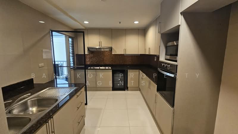 G.P. Grande Tower, Bangkok, 55 Sukhumvit 23, Khlongtoei Nua, Watthana, Bangkok, 3 Bedrooms, 260 sqm, Condo For Rent, by BANGKOK PROPERTY AGENTS, 500305103 - DDproperty.com