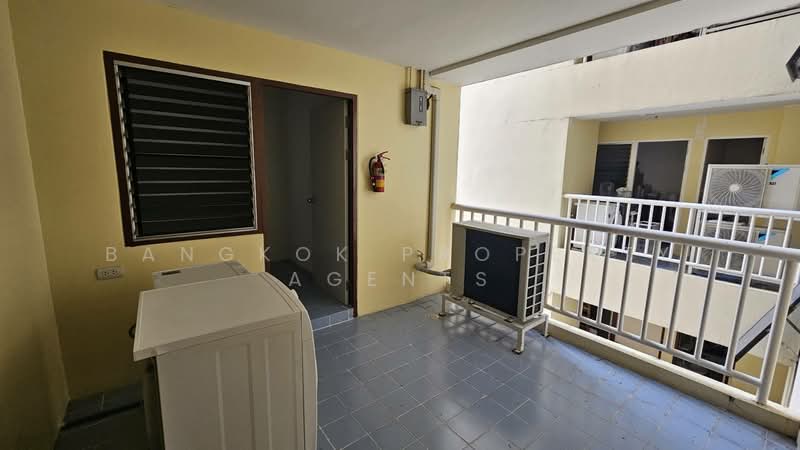 G.P. Grande Tower, Bangkok, 55 Sukhumvit 23, Khlongtoei Nua, Watthana, Bangkok, 3 Bedrooms, 260 sqm, Condo For Rent, by BANGKOK PROPERTY AGENTS, 500305103 - DDproperty.com