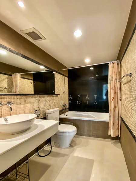 The Address Sukhumvit 42, Bangkok, 39 Soi Barbot 1, Sukhumvit Road, Phra Kanong, Khlong Toei, Bangkok, 2 Bedrooms, 92 sqm, Condo For Sale, by Nattapat Reunyota, 500305110 - DDproperty.com