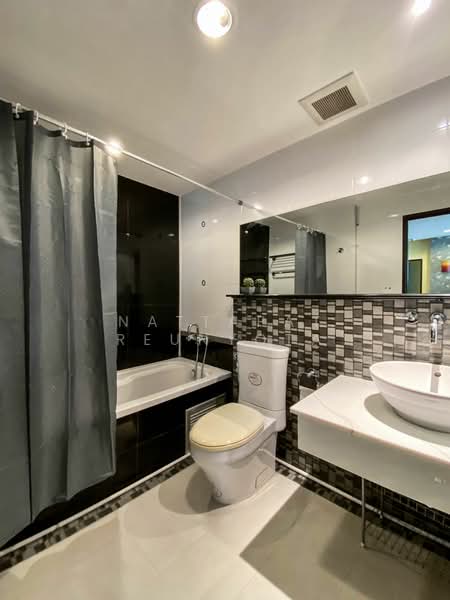 The Address Sukhumvit 42, Bangkok, 39 Soi Barbot 1, Sukhumvit Road, Phra Kanong, Khlong Toei, Bangkok, 2 Bedrooms, 92 sqm, Condo For Sale, by Nattapat Reunyota, 500305110 - DDproperty.com