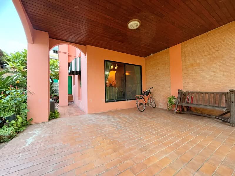 Single house on Navamin 81 Road, Bangkok, Nawamin, Bueng Kum, Bangkok, 4 Bedrooms, 300 sqm, Single Detached House For Sale, by คุณรวีวรรณ อู่เงิน, 500305116 - DDproperty.com