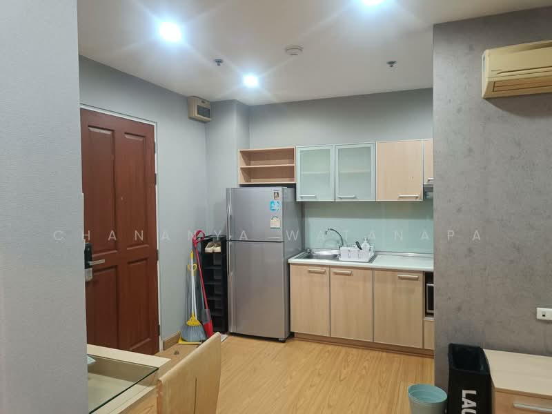 The Complete Narathiwat, Bangkok, 9 Naradhiwas Rajanagarindra Rd, Chong Nonsi, Yan Nawa, Bangkok, 1 Bedroom, 36 sqm, Condo For Rent, by Chananya Watanapa, 500305160 - DDproperty.com