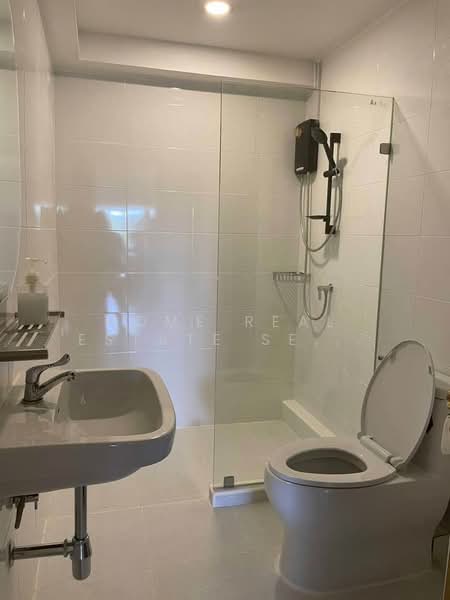 Royal Park Condominium, Bangkok, 41 Soi Phahonyothin 8, Samsen Nai, Phaya Thai, Bangkok, 2 Bedrooms, 220 sqm, Condo For Sale, by HOME Real Estate Service, 500305193 - DDproperty.com