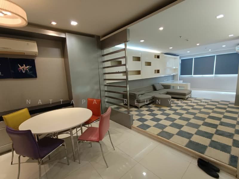 St Louis Grand Terrace, Bangkok, Soi Sathon 11 S Sathon Rd, Yan Nawa, Sathon, Bangkok, 2 Bedrooms, 117 sqm, Condo For Sale, by Nattapat Reunyota, 500305197 - DDproperty.com