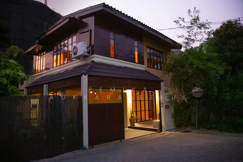 For Sale - 3-BR House, Bangkok