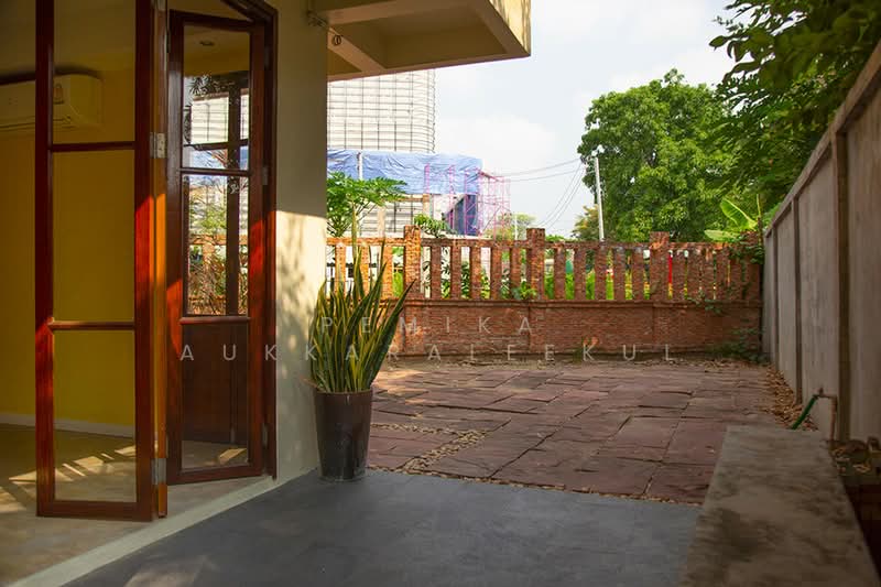 For Sale - 3-BR House, Bangkok