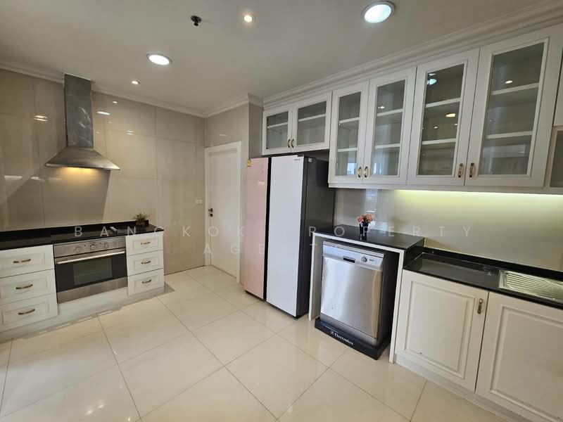 Piyathip Place, Bangkok, 24 Soi Prommitr, Khlong Tan Nua, Watthana, Bangkok, 4 Bedrooms, 572 sqm, Condo For Rent, by BANGKOK PROPERTY AGENTS, 500305200 - DDproperty.com