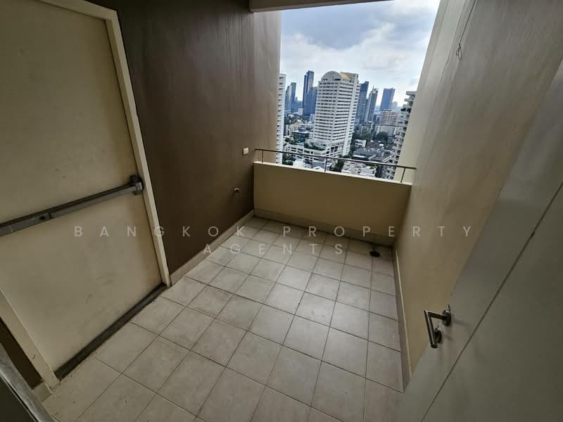 Piyathip Place, Bangkok, 24 Soi Prommitr, Khlong Tan Nua, Watthana, Bangkok, 4 Bedrooms, 572 sqm, Condo For Rent, by BANGKOK PROPERTY AGENTS, 500305200 - DDproperty.com