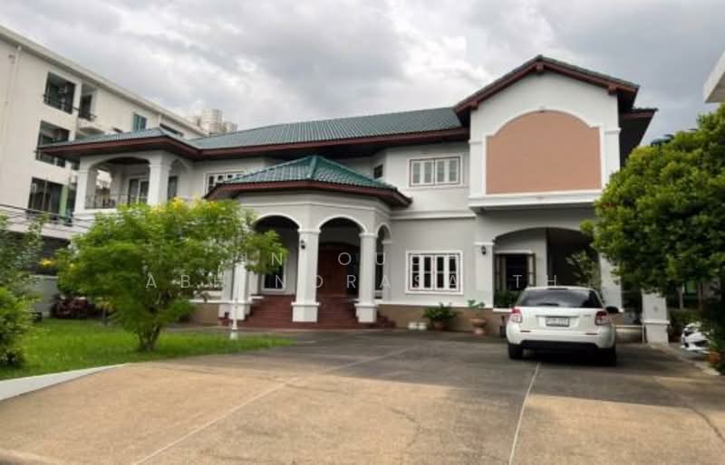 5-BR House, Bangkok, Lat Phrao, Bangkok, 5 Bedrooms, 658 sqm, Single Detached House For Sale, by Intouch Abhinorasaeth, 500305224 - DDproperty.com