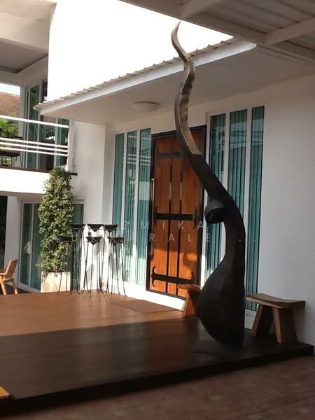 4-BR House, Bangkok, Din Daeng, Din Daeng, Bangkok, 4 Bedrooms, 600 sqm, Single Detached House For Sale, by Pemika Aukkaraleekul, 500305252 - DDproperty.com