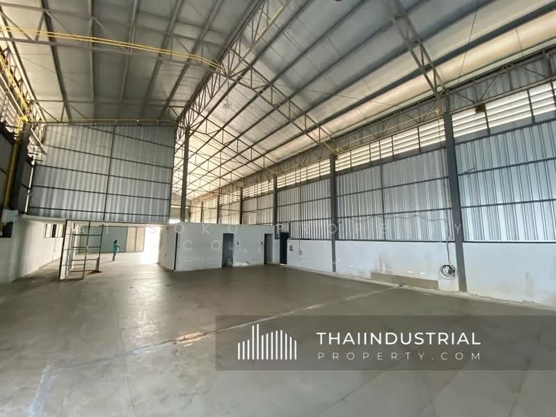 Factory or Warehouse 420 sqm for RENT at Khlong Phra Udom, Lat Lum Kaeo, Pathum Thani (ID: AT2121R), Pathum Thani, Khlong Phra Udom, Lat Lum Kaeo, Pathum Thani, , 420 sqm, Warehouse/Factory For Rent, by AT SOKO PROPERTY CO., LTD, 500305266 - DDproperty.com