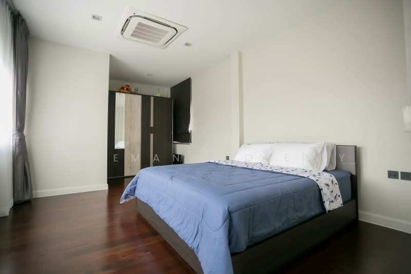 The Gentry Ekamai-Ladprao, Bangkok, 90 Soi Ladprao 94, Phlapphla, Wang Thonglang, Bangkok, 3 Bedrooms, 380 sqm, Single Detached House For Rent, by Caveman Property, 500305282 - DDproperty.com