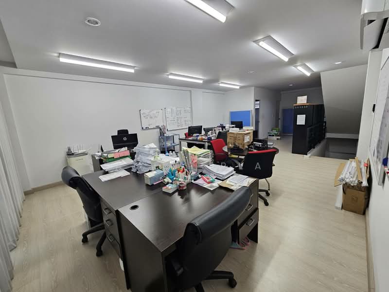 Home Office for Rent: Deco Home Office near BTS Bearing (SPSAD3982), Bangkok, Bang Na, Bang Na, Bangkok, 2 Bedrooms, 200 sqm, Townhouse For Rent, by Agent Pla, 500305343 - DDproperty.com