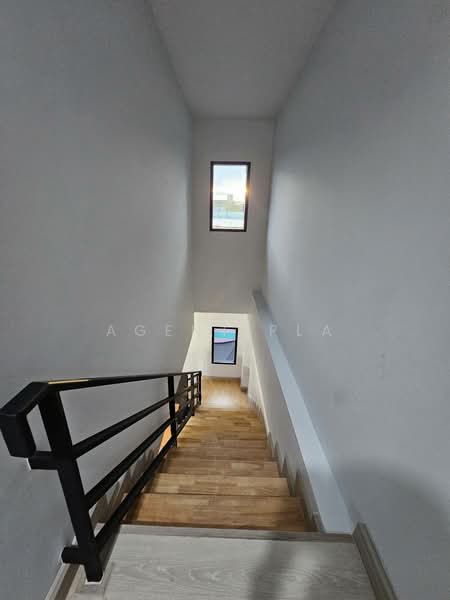 Home Office for Rent: Deco Home Office near BTS Bearing (SPSAD3982), Bangkok, Bang Na, Bang Na, Bangkok, 2 Bedrooms, 200 sqm, Townhouse For Rent, by Agent Pla, 500305343 - DDproperty.com