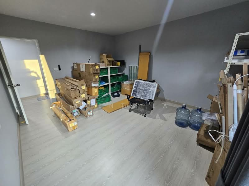 Home Office for Rent: Deco Home Office near BTS Bearing (SPSAD3982), Bangkok, Bang Na, Bang Na, Bangkok, 2 Bedrooms, 200 sqm, Townhouse For Rent, by Agent Pla, 500305343 - DDproperty.com