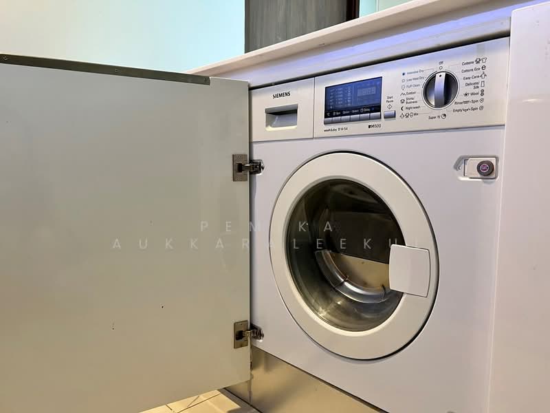 185 Rajadamri, Bangkok, 185 Rajadamri Road, Lumphini, Pathum Wan, Bangkok, 2 Bedrooms, 108 sqm, Condo For Sale, by Pemika Aukkaraleekul, 500305345 - DDproperty.com